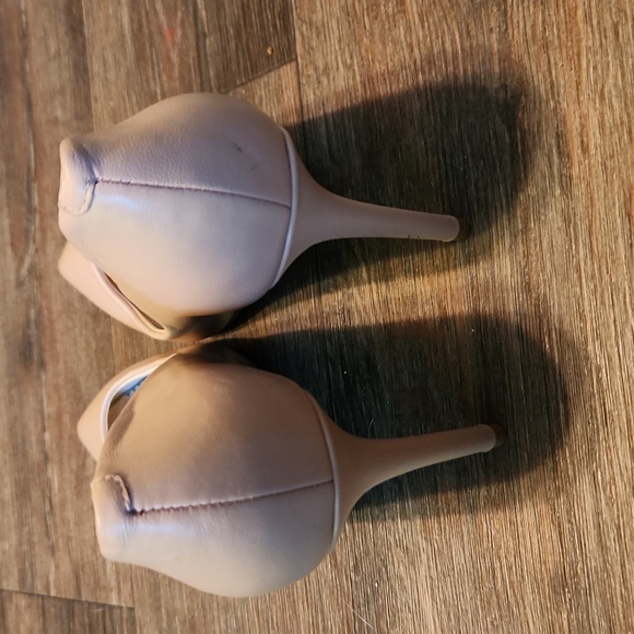 Nine West Leather Heels - Size 8M - Picture 3 of 7